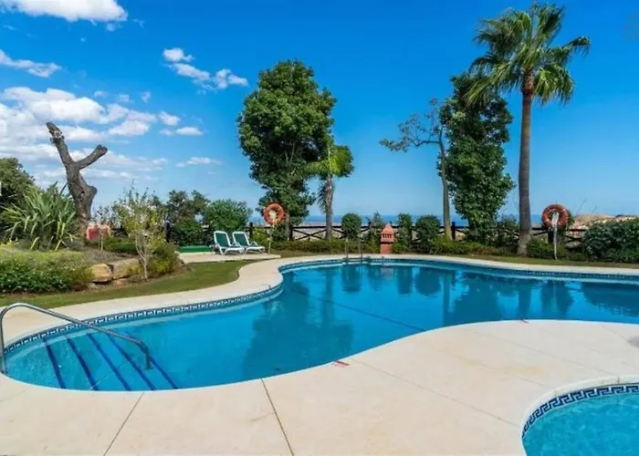 Luxury Apartment With Sea Views, Golf, Gym, Spa, 7 Pools