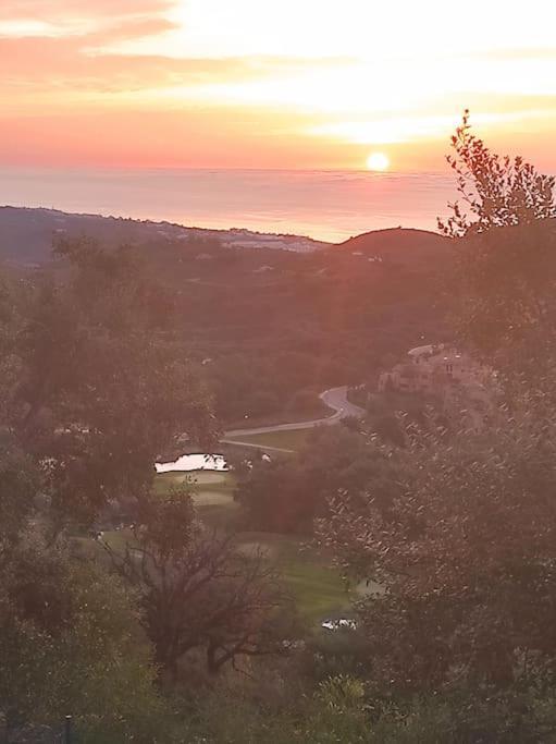 Luxury With Sea Views, Golf, Gym, Spa, 7 Pools Appartement Ojén